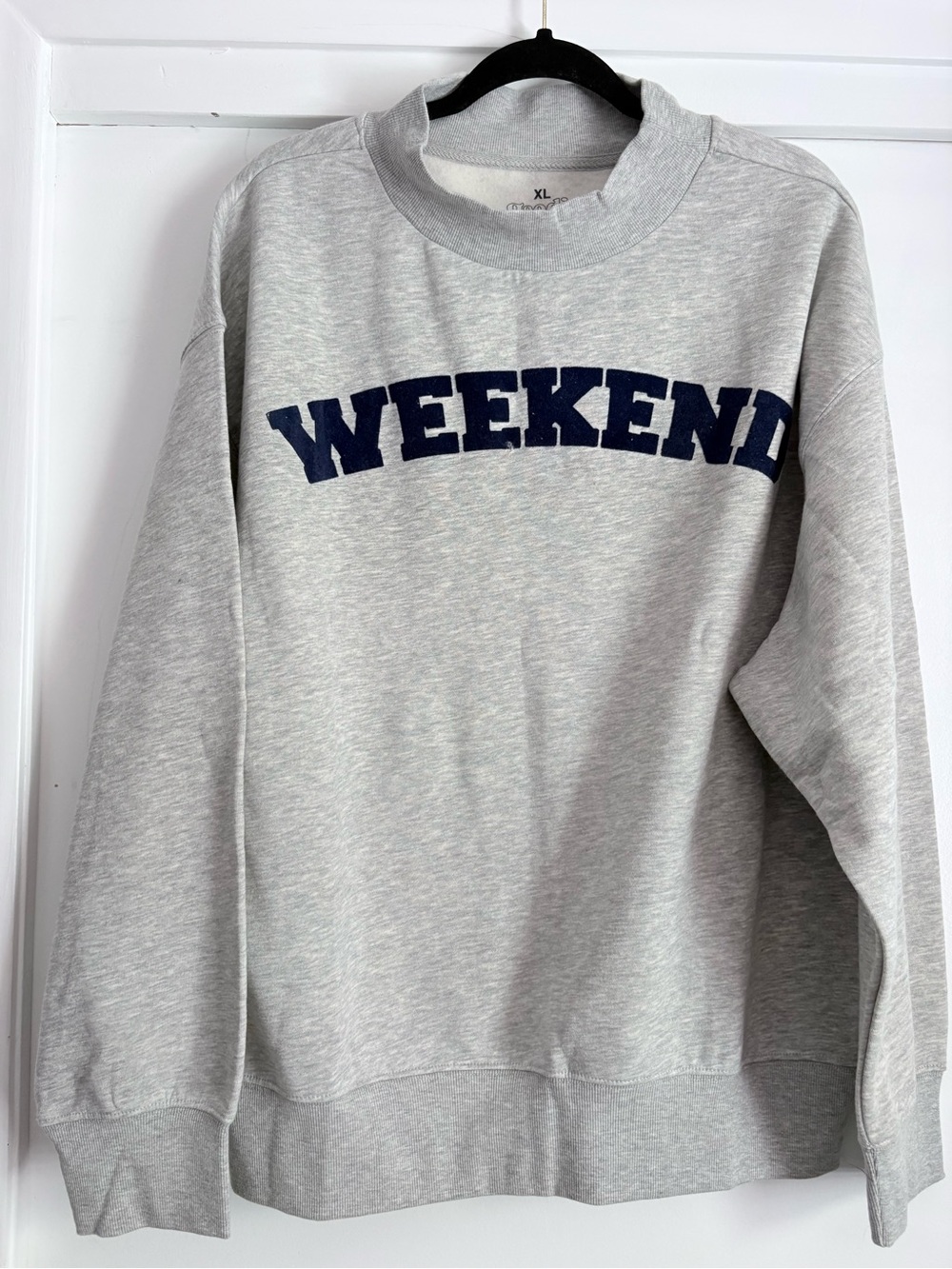 Weekend Graphic Crewneck Sweatshirt - Light Gray